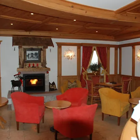 Hotell Flora Selva di Val Gardena